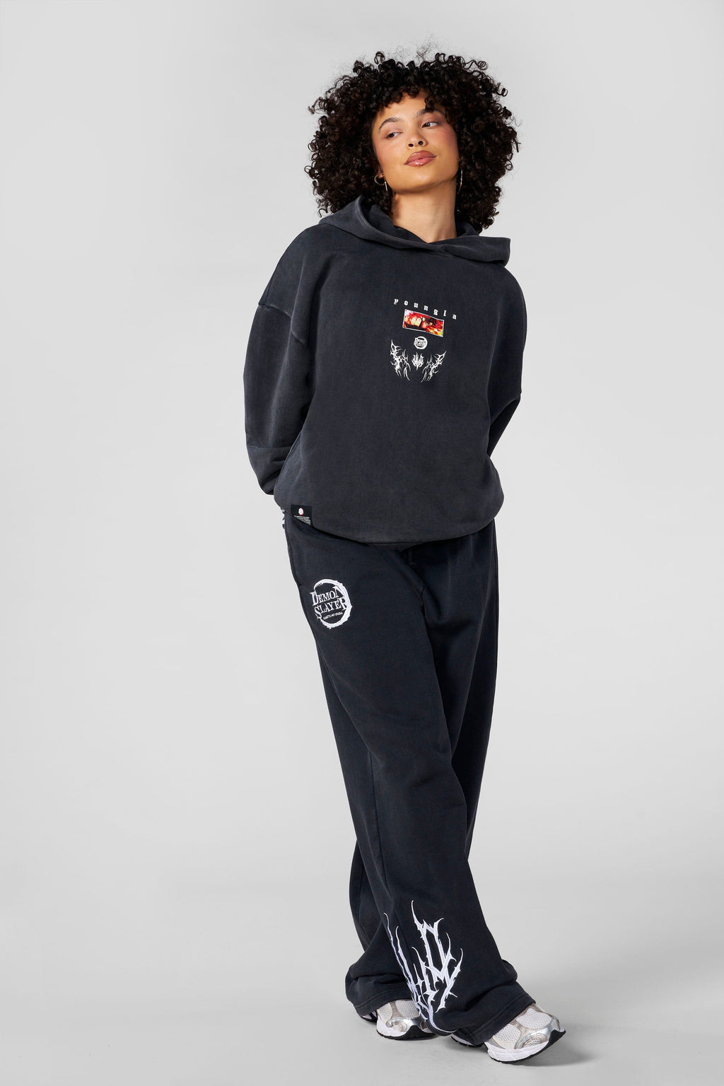 W567 - Demon Slayer: Kimetsu no Yaiba - Hoodie