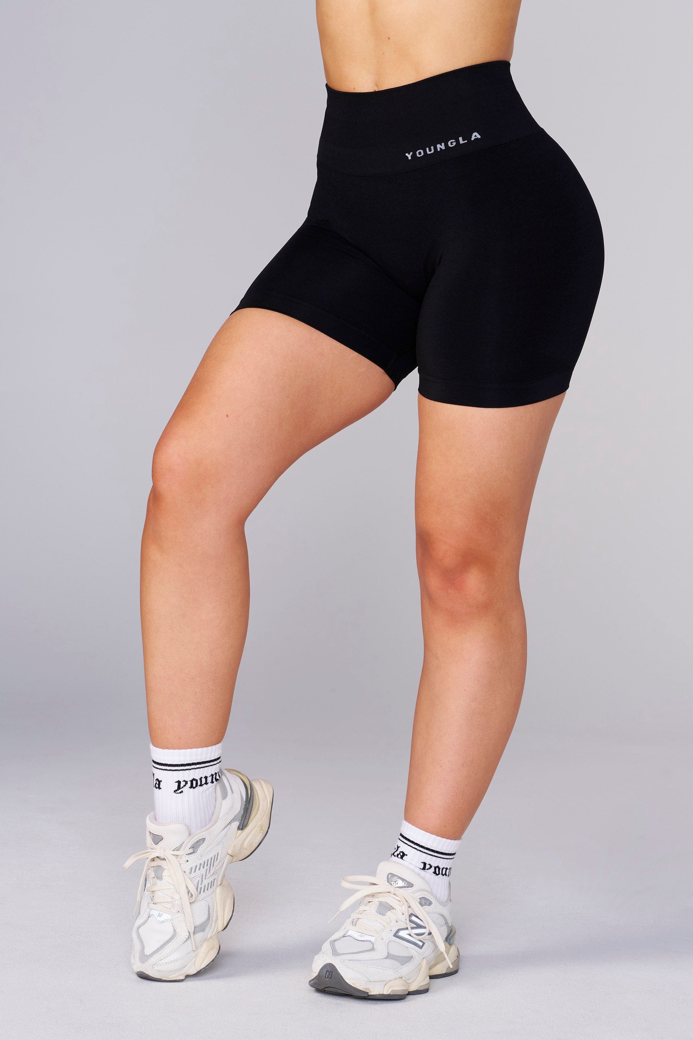 W120 - Seamless Core Shorts Spring 24'