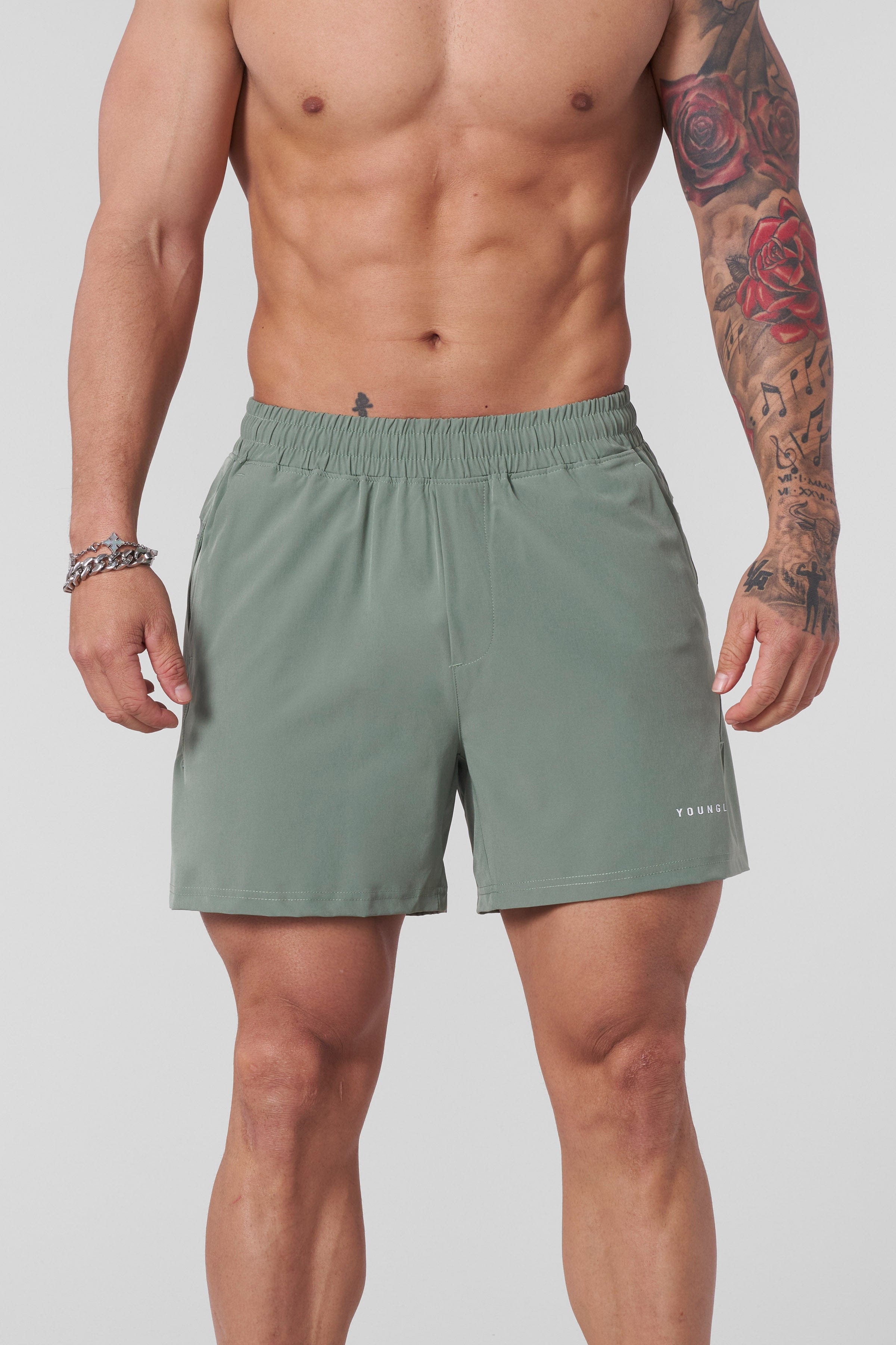 1022 - Staple Shorts 4.5"