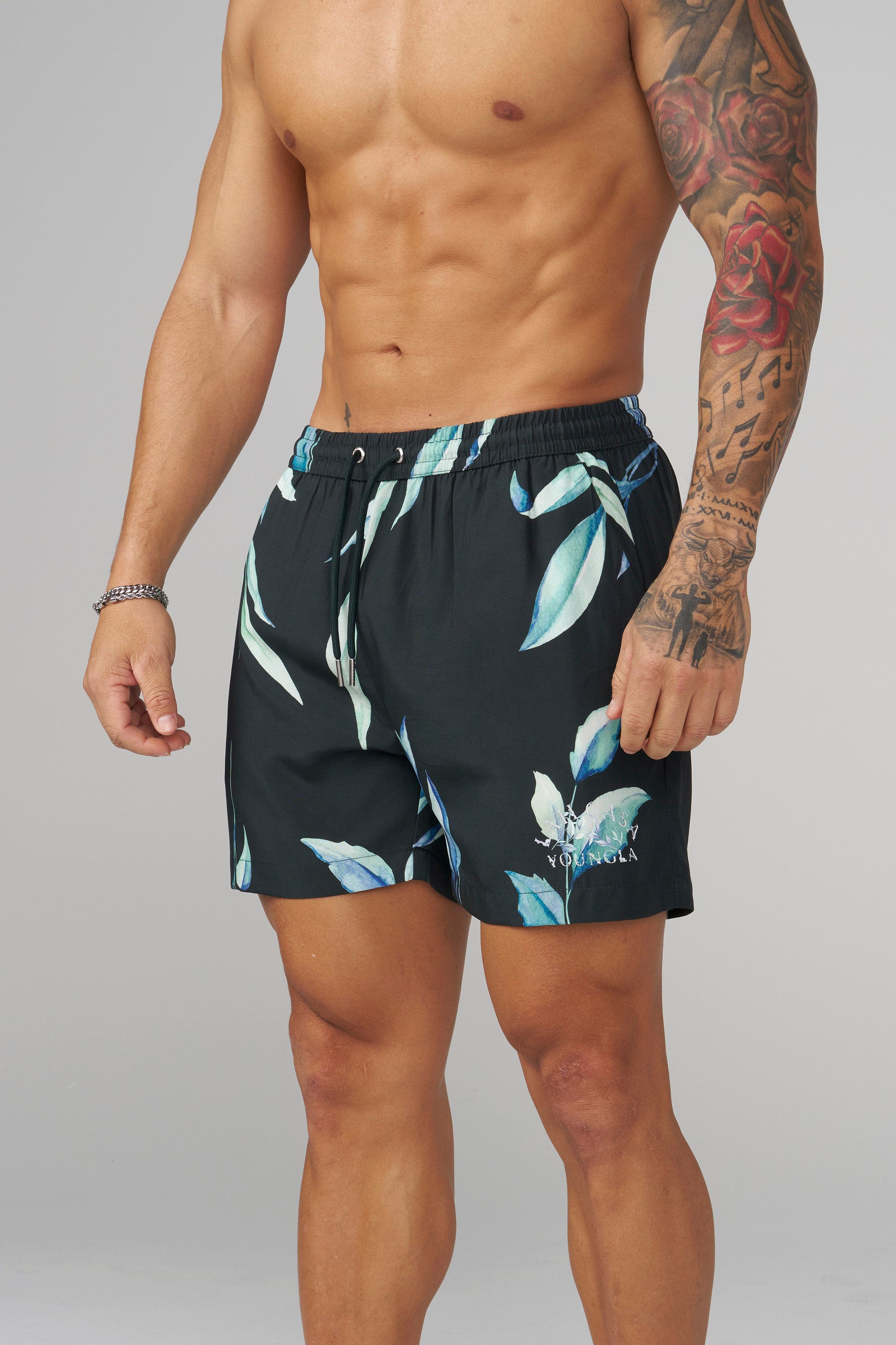 1038 - Lah Casa Shorts