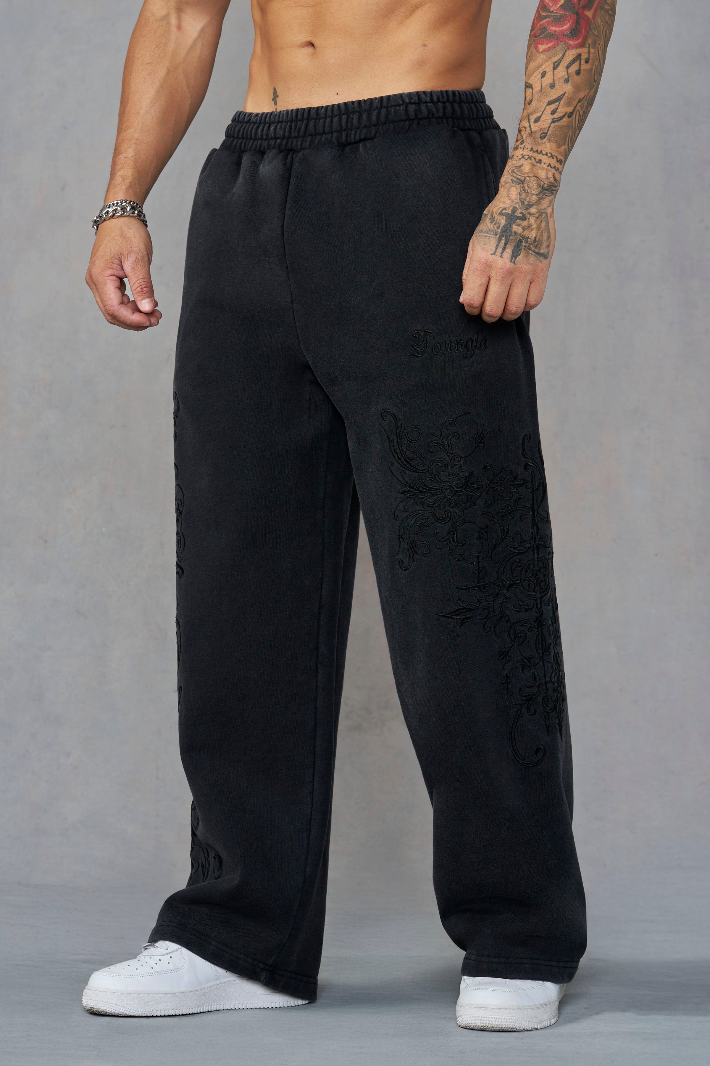 2061 - Threadmark Sweats