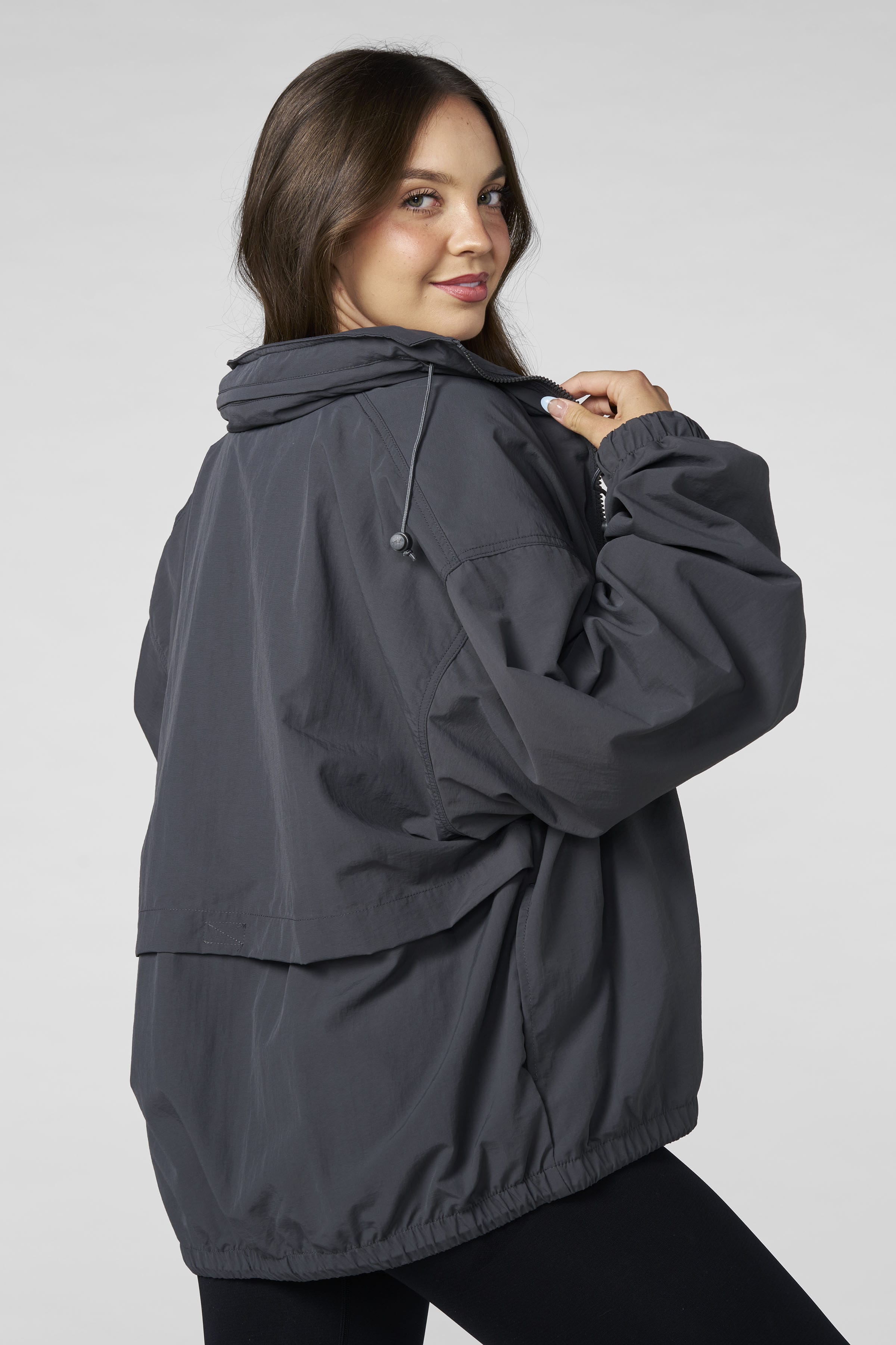 W5194 - Motion Windbreaker